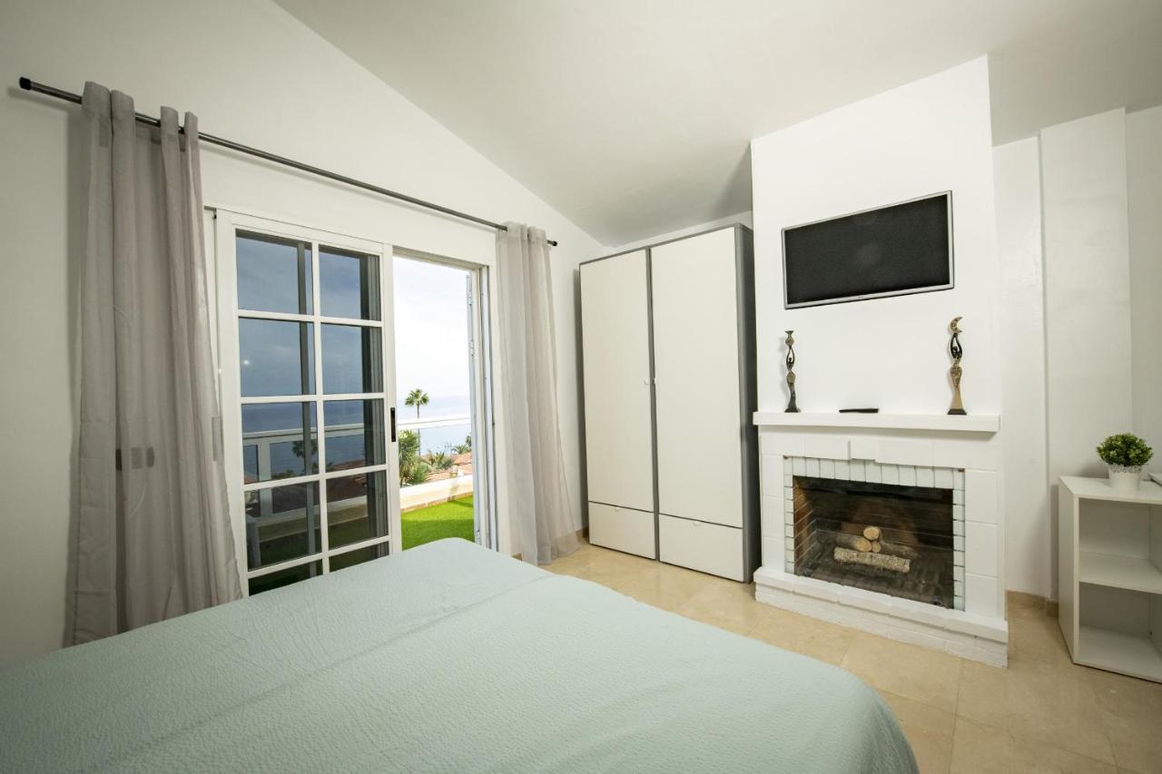 Fantastic Home With Amazing Sea Views Puntillo Del Sol Luaran gambar